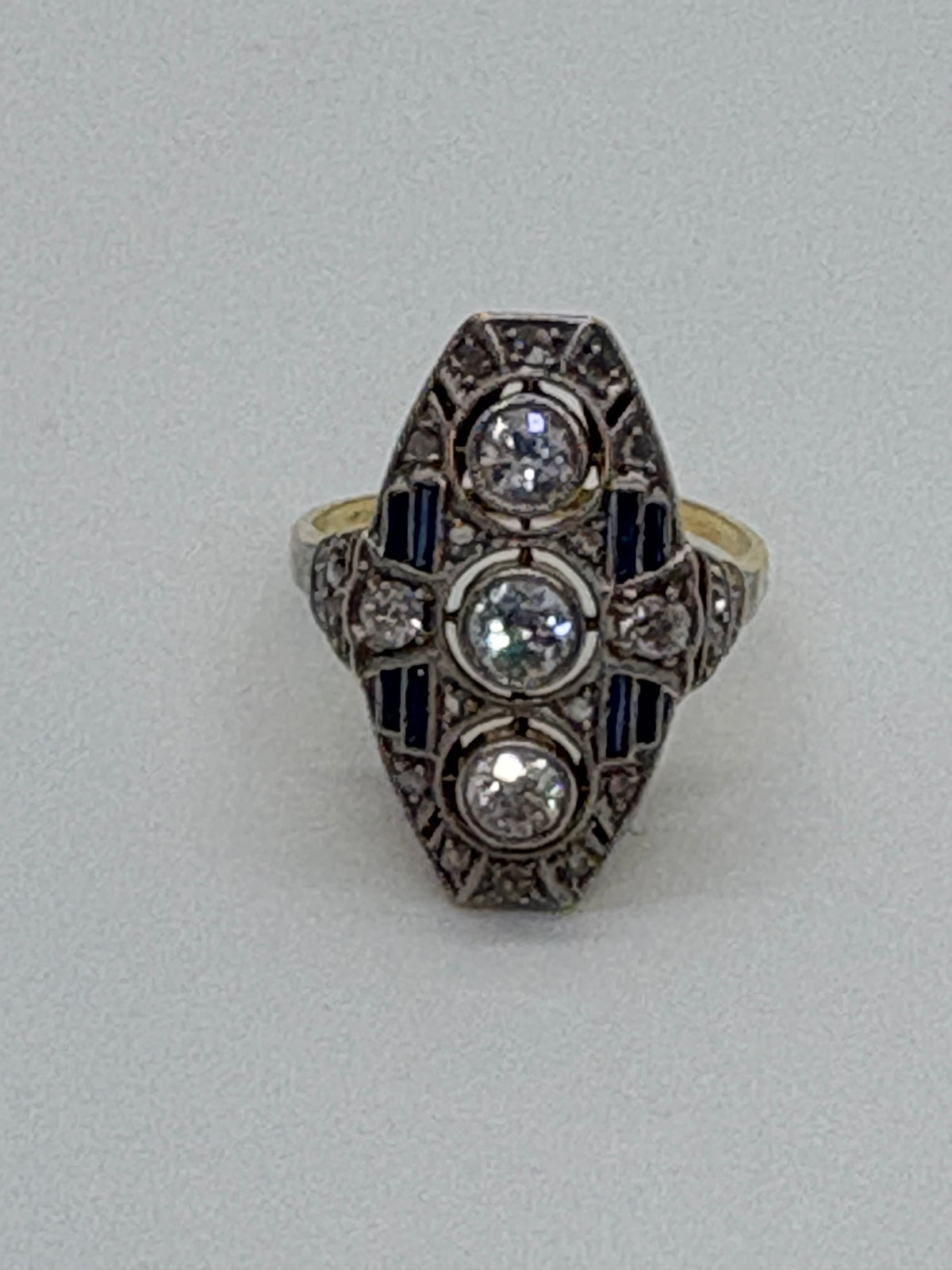 Art deco sapphire and diamond ring