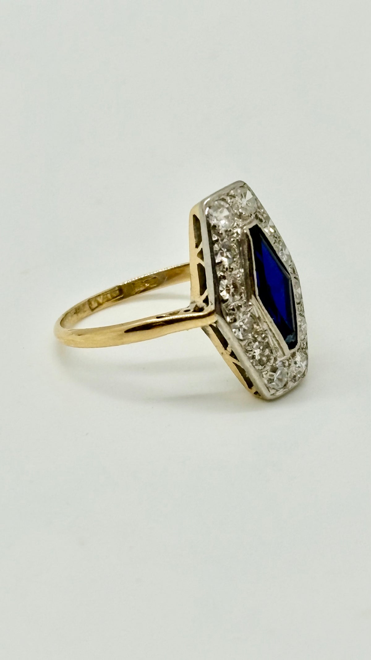 Sapphire and diamond vintage ring